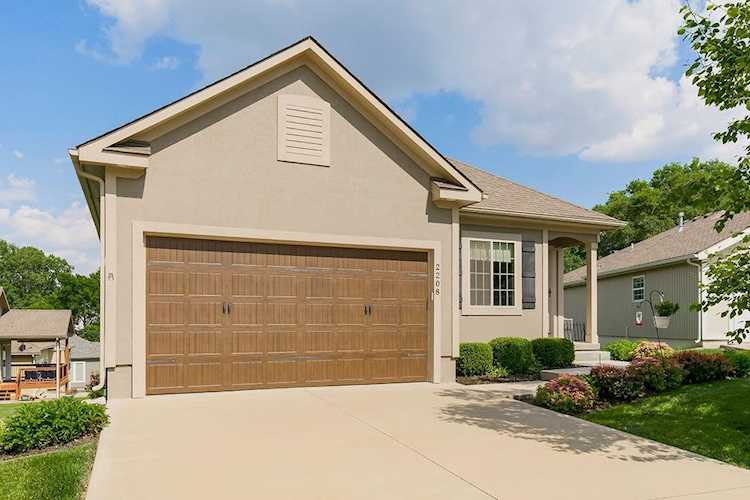 2208 NW Eclipse Ct Blue Springs, MO 64015 | MLS 2438440 Photo 1