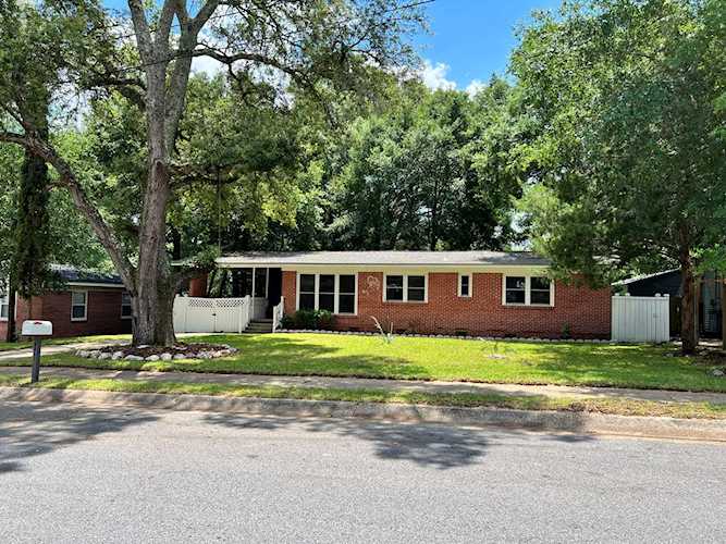 6611 Lee St Milton, FL 32570 | MLS 924484 Photo 1