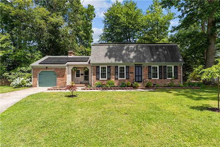 188 Corinthia Dr Newport News, VA 23608 | MLS 10489301 Photo 1