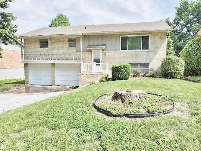 18208 E 27th St S Independence, MO 64057 | MLS 2438497 Photo 1
