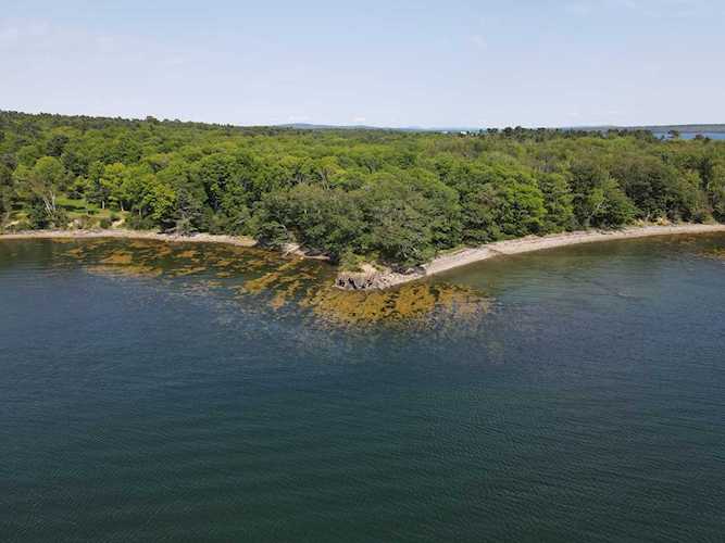 312 W Main St Searsport, ME 04974