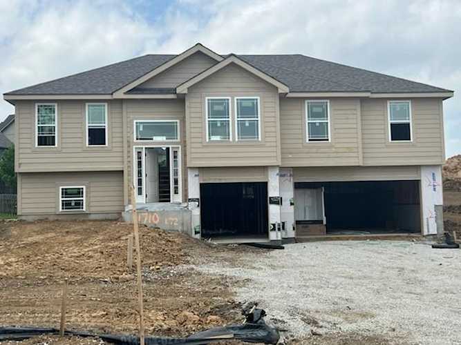 11710 N Manning Ave Kansas City, MO 64157 | MLS 2438548 Photo 1