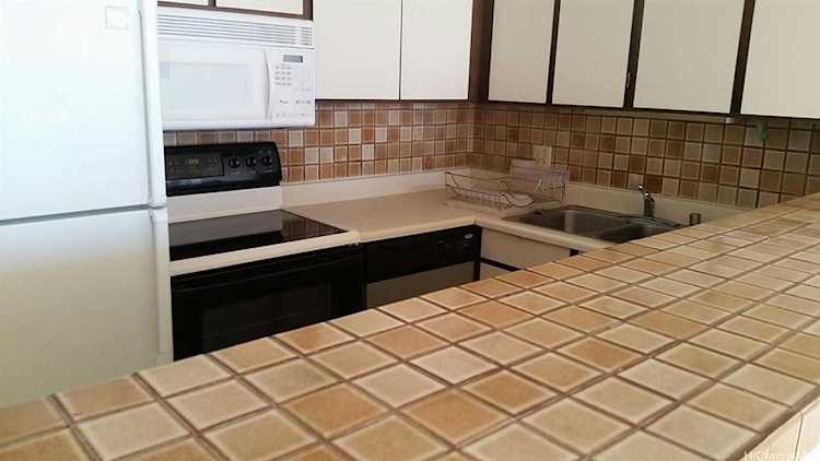 400 Hobron Lane #1707 Honolulu, HI 96815