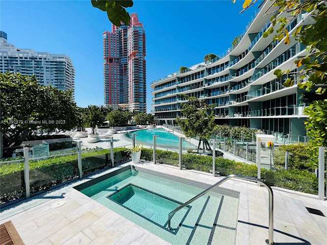 1 Collins Ave #108 Miami Beach, FL 33139