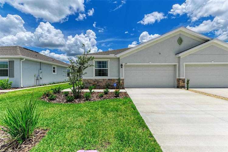 329 157th Ct E Bradenton, FL 34212