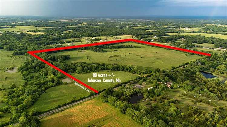 000 SE 500 Rd Warrensburg, MO 64093 | MLS 2438169 Photo 1