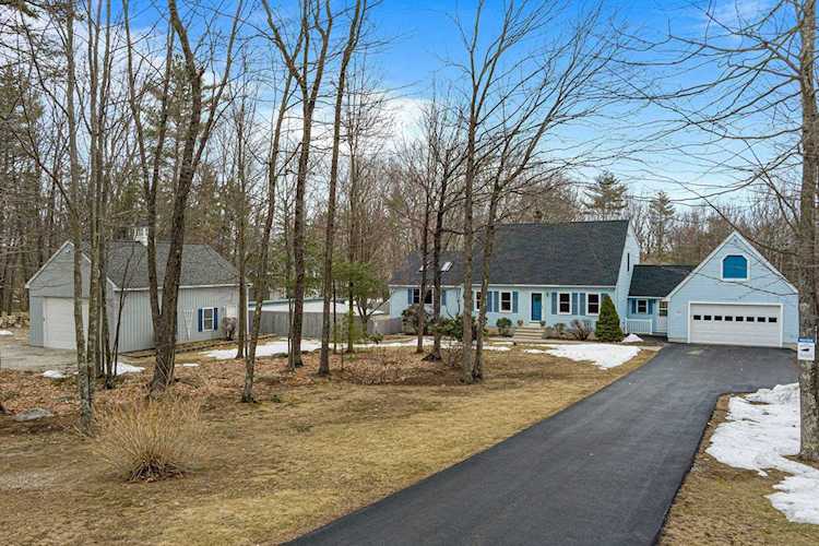 77 Sage Ct Goffstown, NH 03045 | MLS 4946963 Photo 1