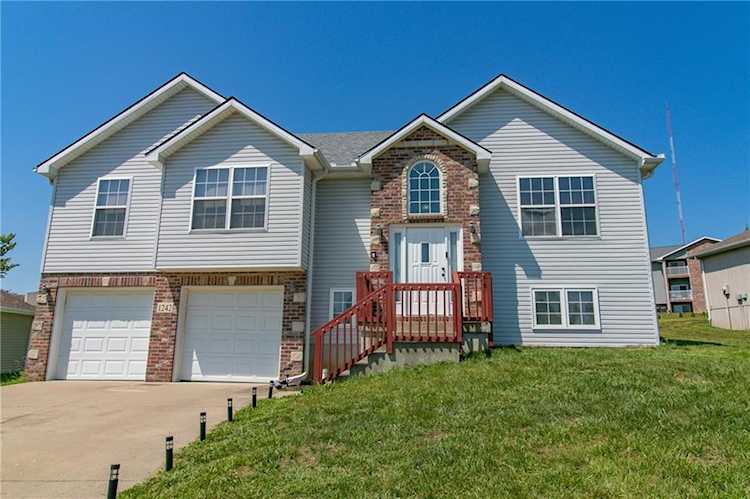 1242 Cypress Ct Warrensburg, MO 64093 | MLS 2438539 Photo 1