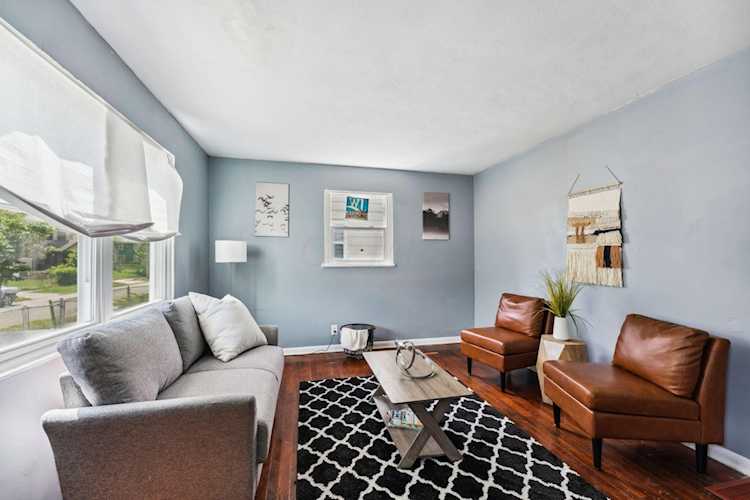 1490 E 24th Avenue Columbus, OH 43211 | Vision Realty Inc. Photo 1