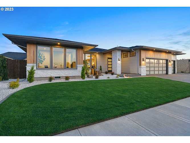 12104 NW 20th AVE Vancouver, WA 98685