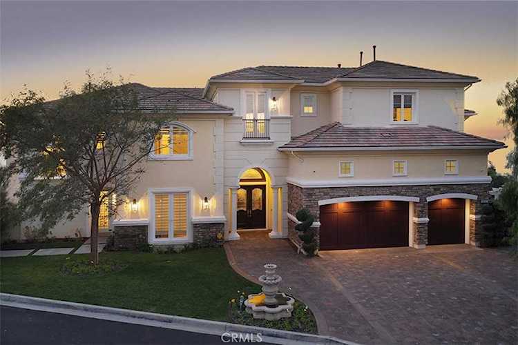 1117 S Pointe Premier Anaheim Hills, CA 92807