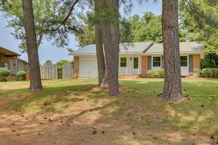 7279 Leigh Dr Hayes, VA 23072
