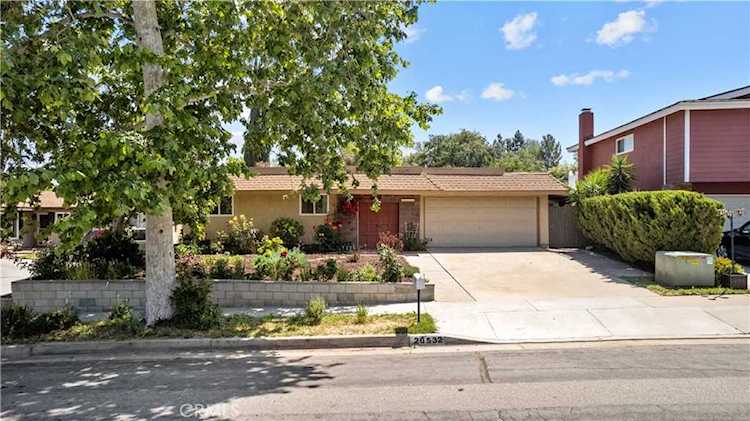 26532 Whispering Leaves Dr Newhall, CA 91321 | MLS SR23090781 Photo 1