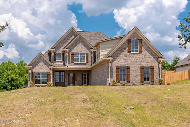 4818 Bakers Trail East Nesbit, MS 38651