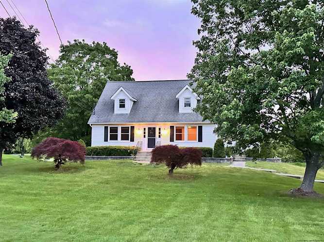 11 Denniston Rd Gardiner, NY 12525