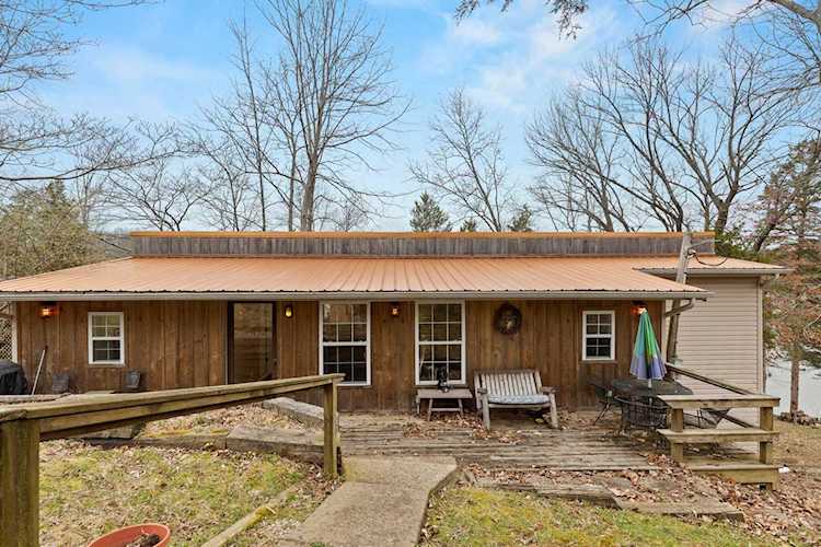 1060 S Lakeshore Dr Lawrenceburg, KY 40342