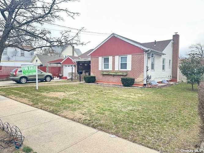 139-15 246th St Rosedale, NY 11422