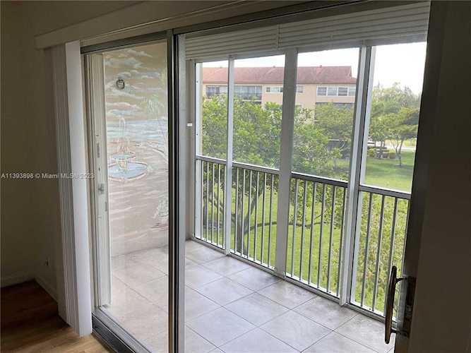 13000 SW 15th Ct #303U Pembroke Pines, FL 33027