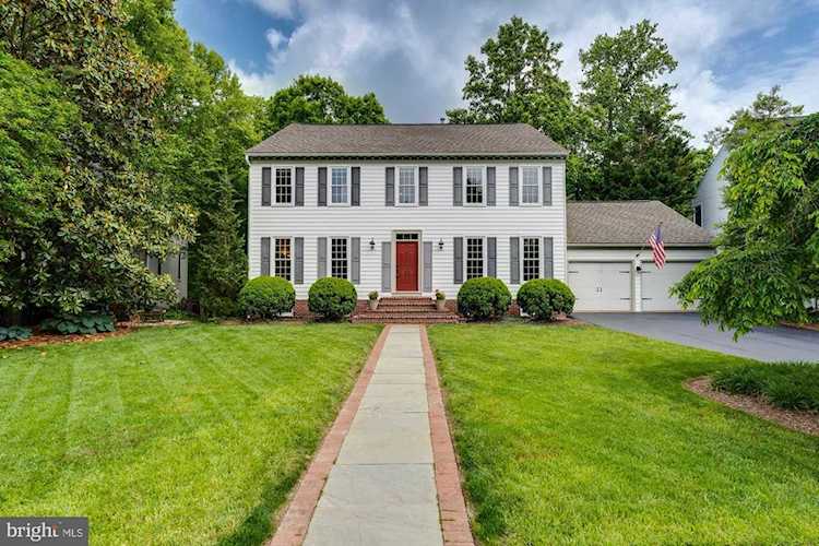 13518 Granite Rock Dr Chantilly, VA 20151 | MLS VAFX2128104 Photo 1