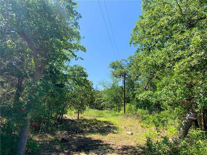 221 Sunbeam Circle Somerville, TX 77879