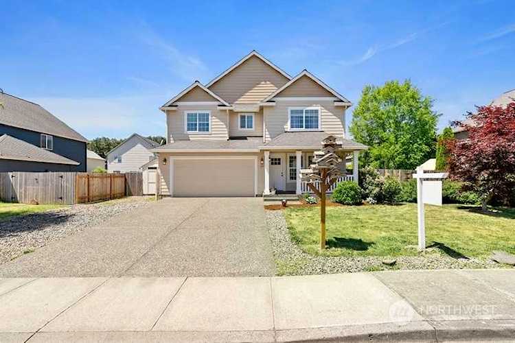215 Raspberry Ln Woodland, WA 98674