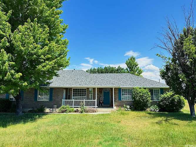 2214 N 4100 W Plain City, UT 84404