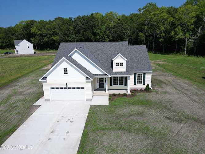 203 Victoria Lane Elizabeth City, NC 27909