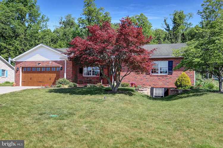 293 Cornfield Circle Lewistown, PA 17044 | home for sale | KBB Photo 1