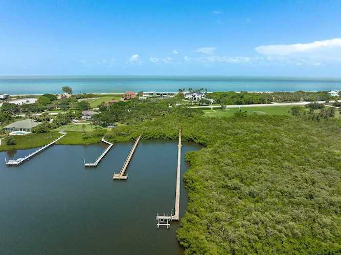 2135 S Highway A1A Vero Beach, FL 32963