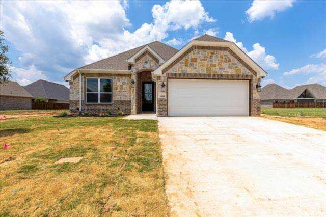 1489 Highland Park Circle Granbury, TX 76048