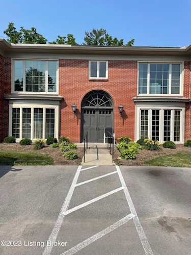 10 Dupont Way #8 Louisville, KY 40207 | MLS 1638097 Photo 1