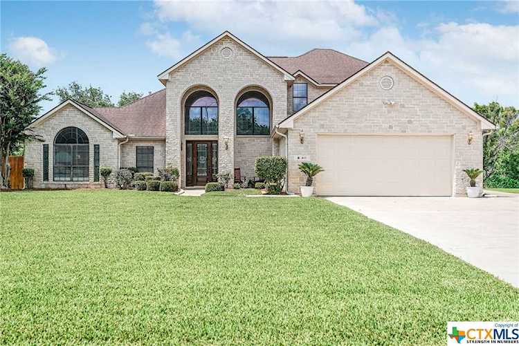 411 Willowbend Dr Port Lavaca, TX 77979