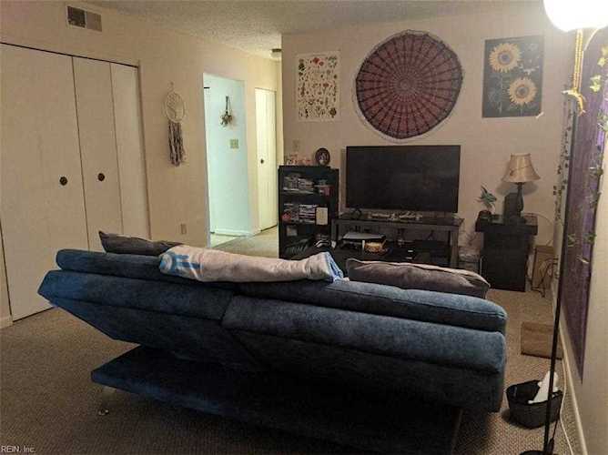 450 Abbotsleigh Ct Virginia Beach, VA 23452 | MLS 10489453 Photo 1