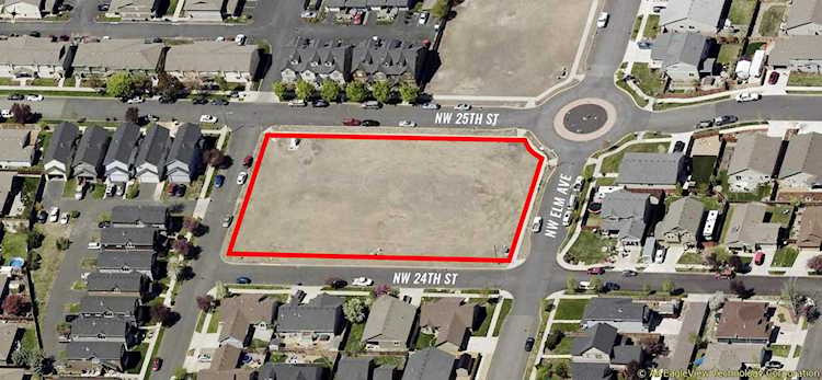 404 NW 25th St Redmond, OR 97756