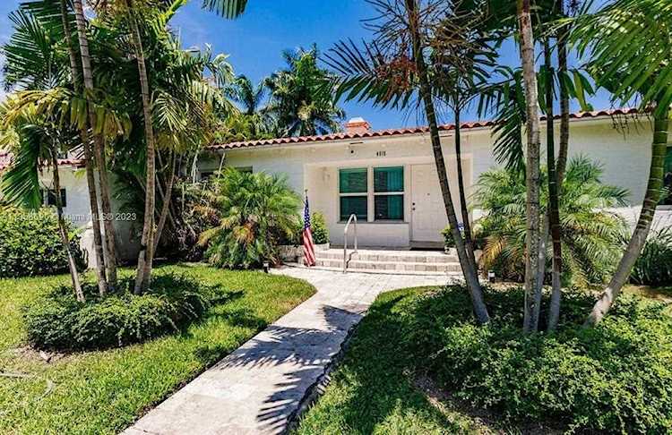 4515 Alton Rd Miami Beach, FL 33140