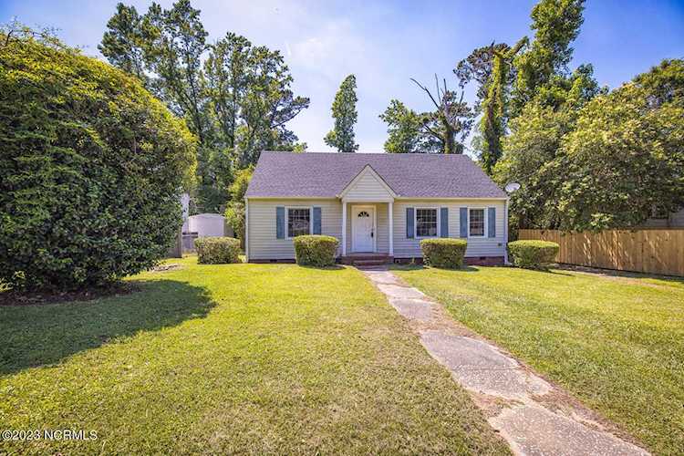 3233 Camden Circle Wilmington, NC 28403 | MLS 100388255 Photo 1