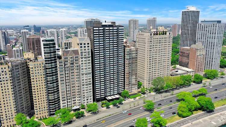 1440 N Lake Shore Dr #12C Chicago, IL 60610