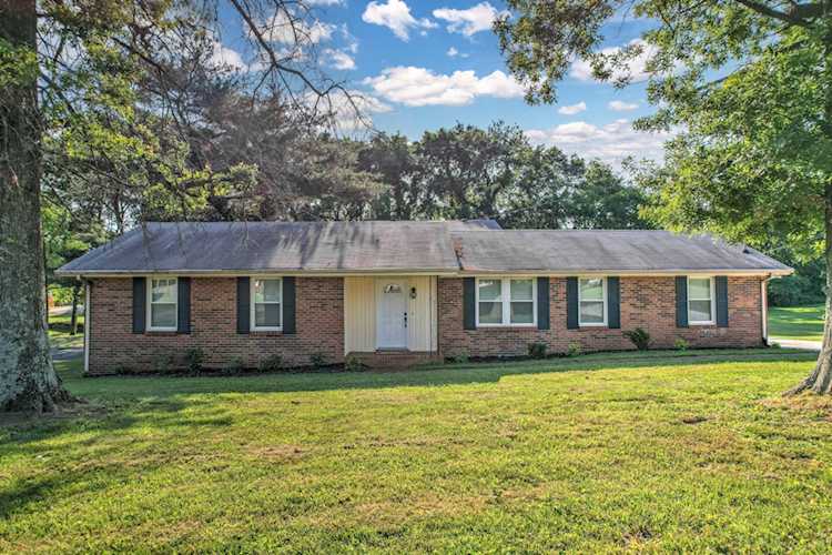 116 Donna Gale Dr Gallatin, TN 37066 | MLS 2533817 Photo 1