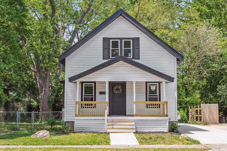 1949 Cleveland Ave SW Wyoming, MI 49509 | MLS 23019178 Photo 1