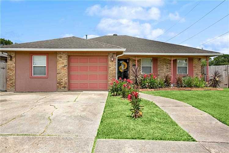 7309 Ligustrum Dr New Orleans, LA 70126
