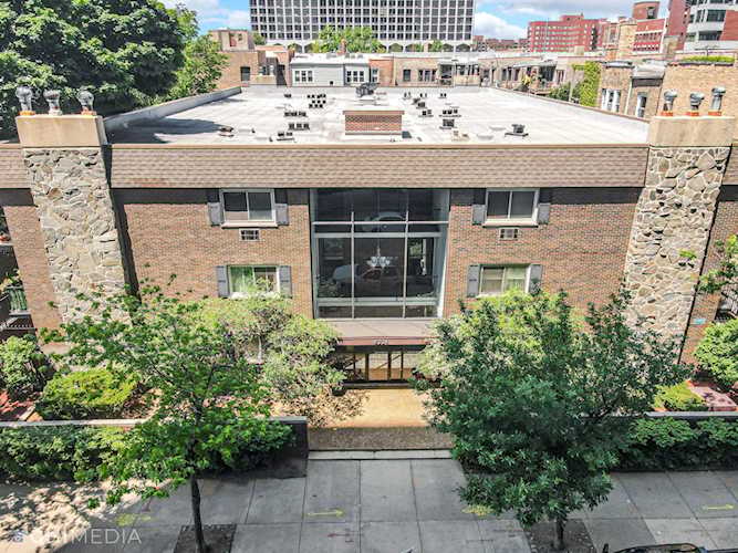 4334 N Clarendon Ave #104 Chicago, IL 60613 | MLS 11801544 Photo 1