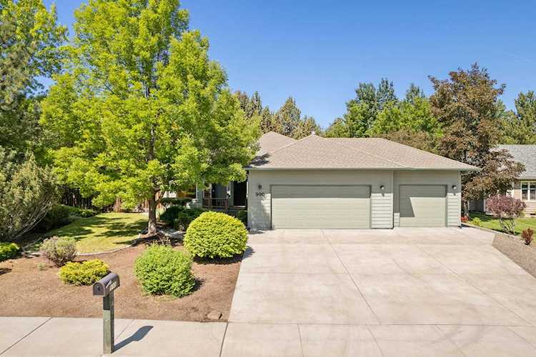 995 NE Paula Dr Bend, OR 97701 | MLS 220165406 Photo 1