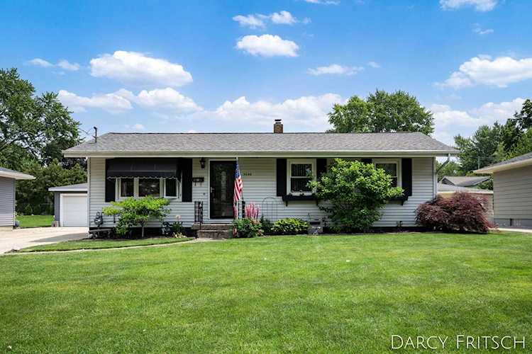 3646 Wyoming Ave SW Wyoming, MI 49519 | MLS 23019252 Photo 1