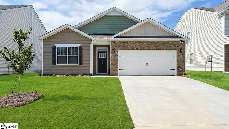 100 Oak Edge Greer, SC 29651 | MLS 1494133 Photo 1
