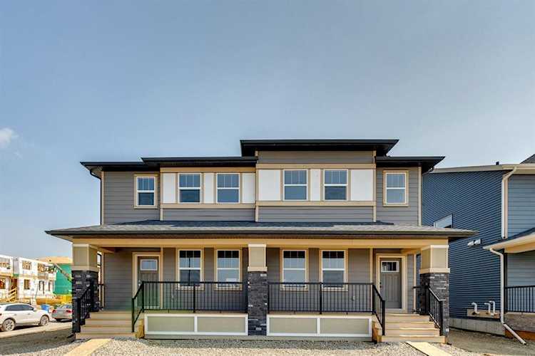 965 Legacy Circle SE Calgary, AB T2X5A7