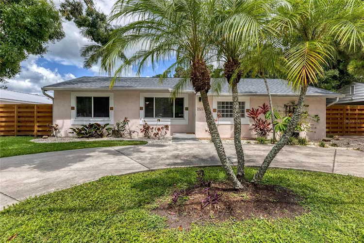 1526 S Osprey Ave Sarasota, FL 34239