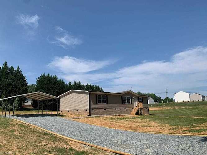 142 Southern Ash Drive Lexington, NC 27295 | MLS 1108168 Photo 1