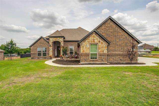 123 Lavender Lane Springtown, TX 76082