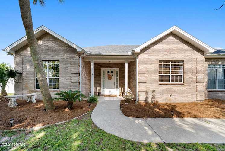 500 Harvard Blvd Lynn Haven FL 32444 742460 No Named Subdivision home for sale Welcome to this spacious and well-designed 4-bedroom, 2-bathroom home with a split floor plan and... Photo 1
