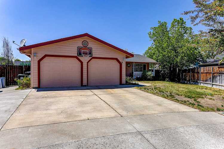2372 NE Desert Willow Ct-Bend-OR-97701-Deschutes- Photo 1